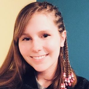 Meet your Posher, Kenzie